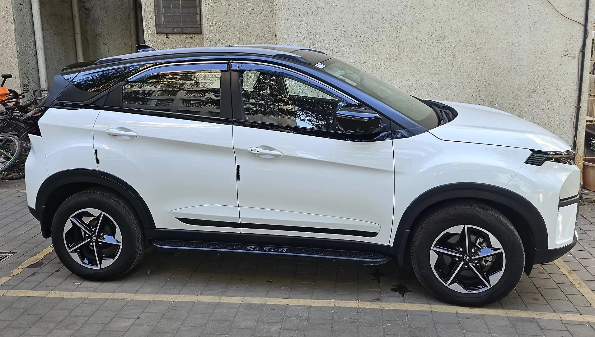 2025 Tata Nexon Fearless Plus (PS) 1.2 Petrol 6MT Dual Tone New 2025 Tata Nexon Fearless Plus (PS) 1.2 Petrol 6MT Dual Tone New