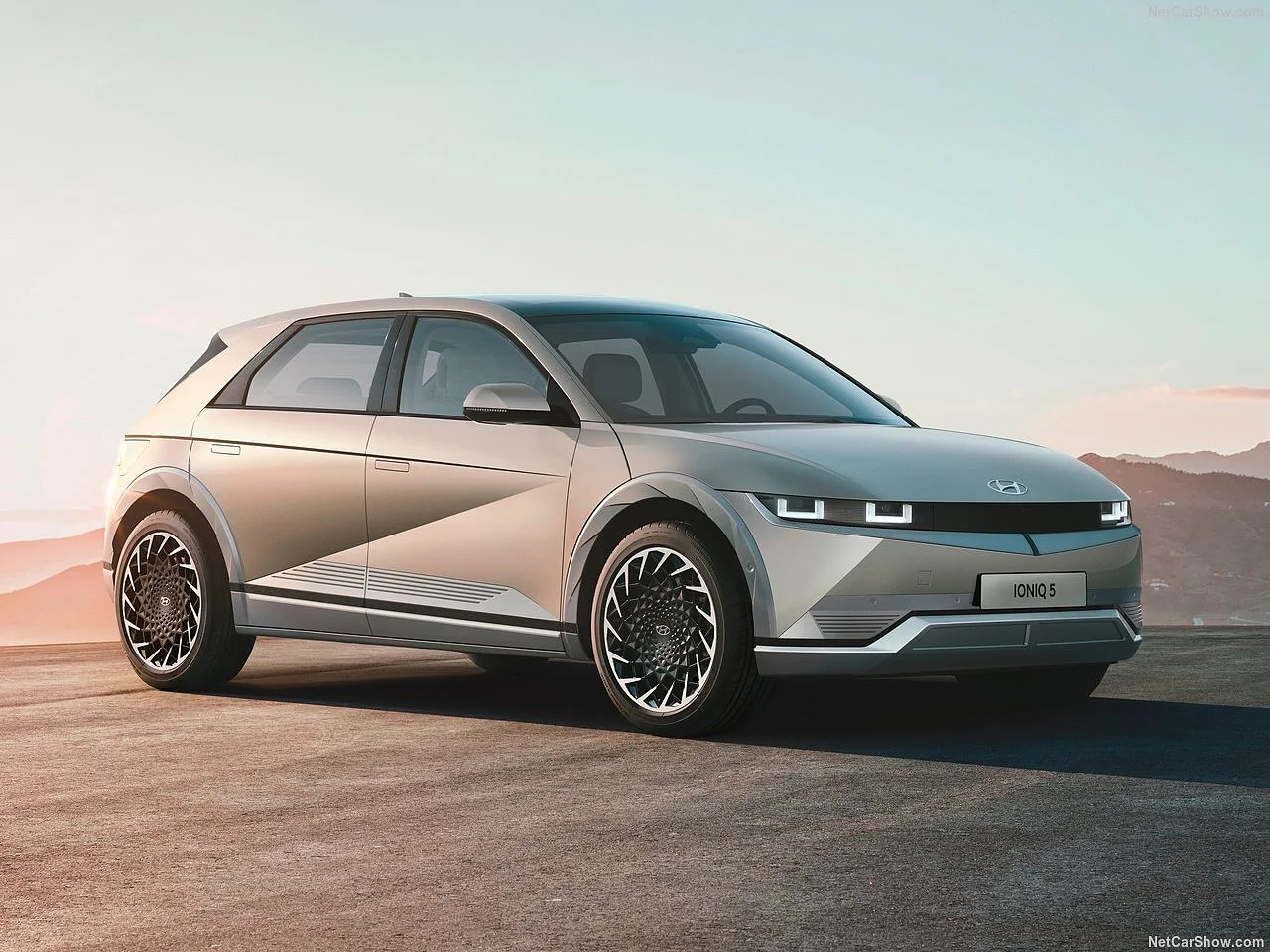 Electric Cars With 500 Km Range: देख रहे हैं बेहतरीन रेंज वाली इलेक्ट्रिक कार? ये हैं बढ़िया विकल्प Hyundai Ioniq 5