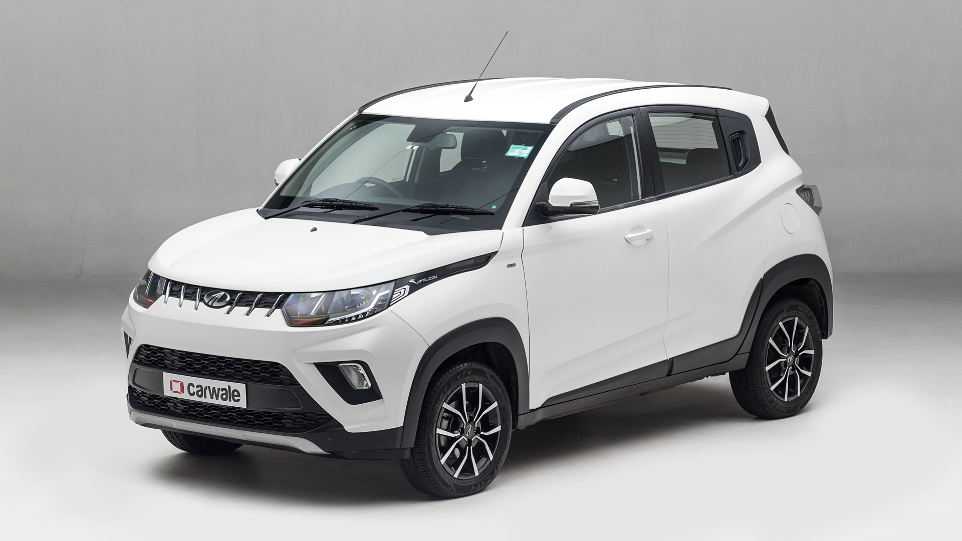 Mahindra KUV100 NXT Images - Interior & Exterior Photo Gallery [100+  Images] - CarWale