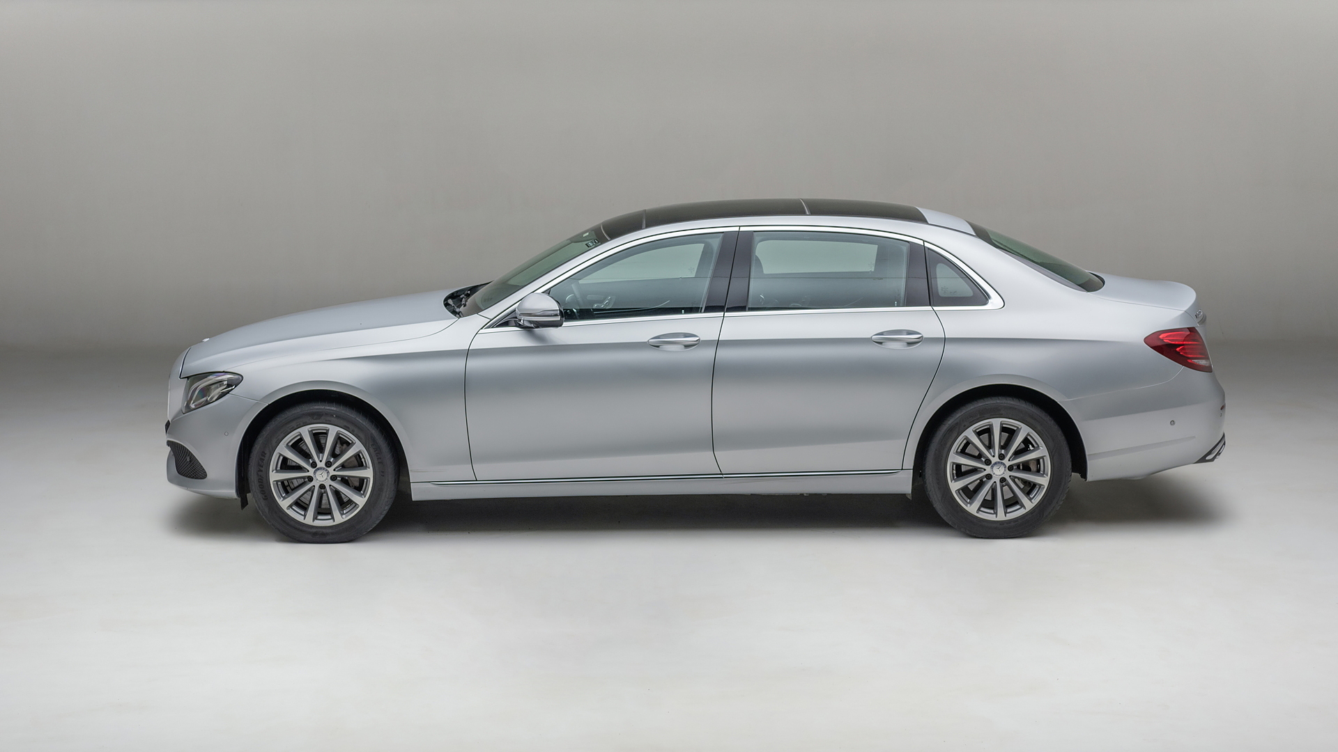 Mercedes Benz E Class 17 21 E 350d Elite Price In India Features Specs And Reviews Carwale