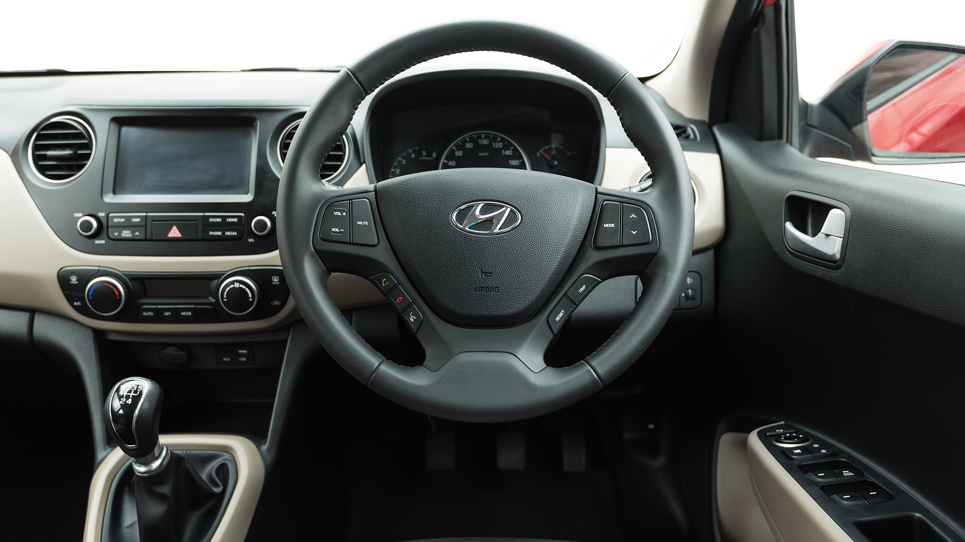 pijn Cilia teleurstellen Discontinued Hyundai Grand i10 - Images, Colors & Reviews - CarWale