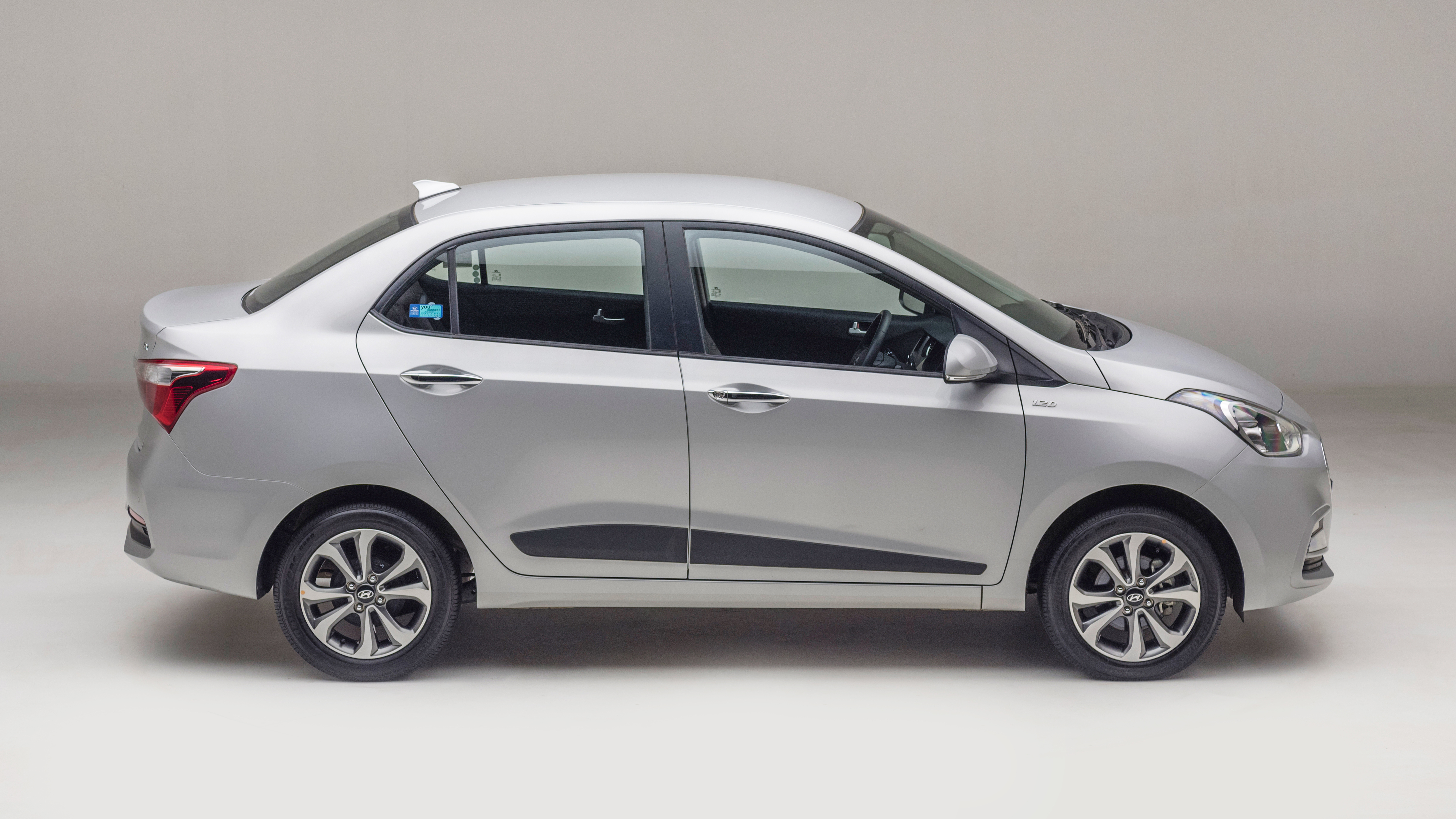 Hyundai Xcent Price Images Colors Reviews Carwale