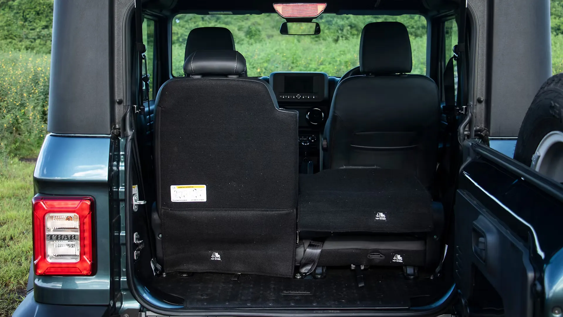 Mahindra Thar Images Interior Exterior Photo Gallery 450 Images Carwale