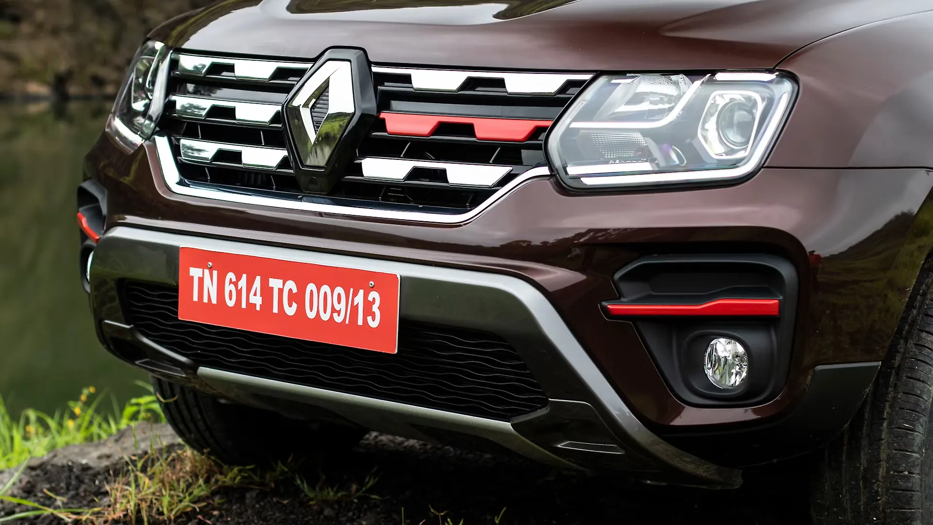 Renault Duster Photo, duster front bumper Image CarWale
