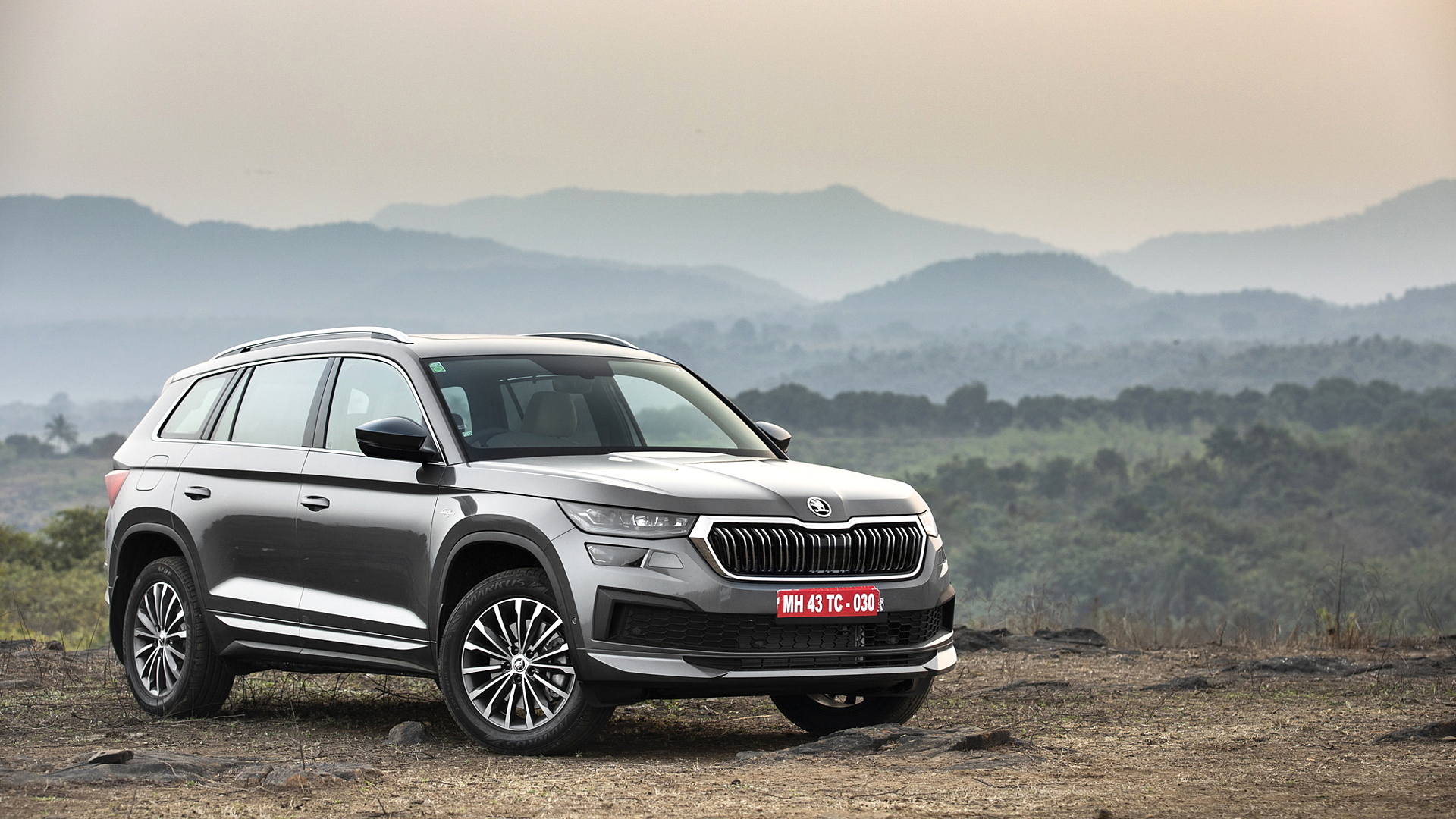 Skoda Kodiaq Price - Images, Colours & Reviews - CarWale