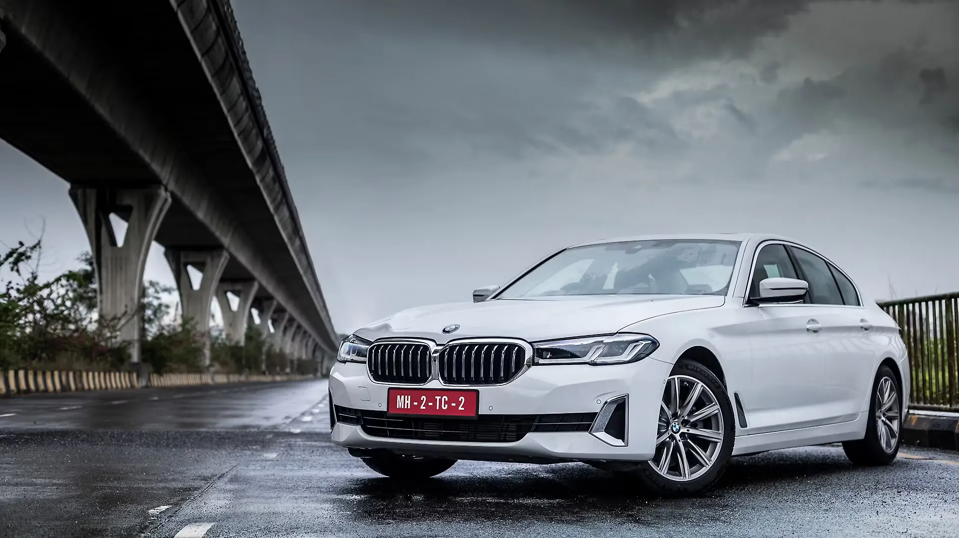 BMW 5 Series Price - Images, Colours 