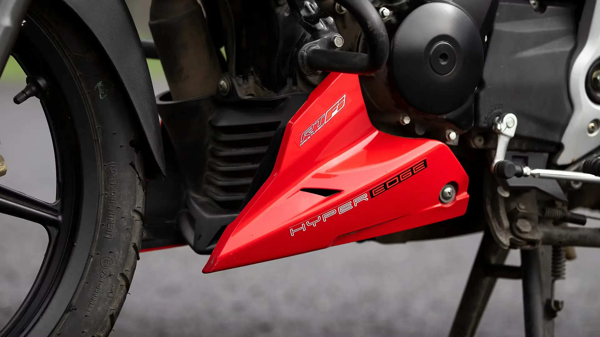 Tvs Apache Rtr 160 4v Colours In India 2 Apache Rtr 160 4v Colour Images Bikewale