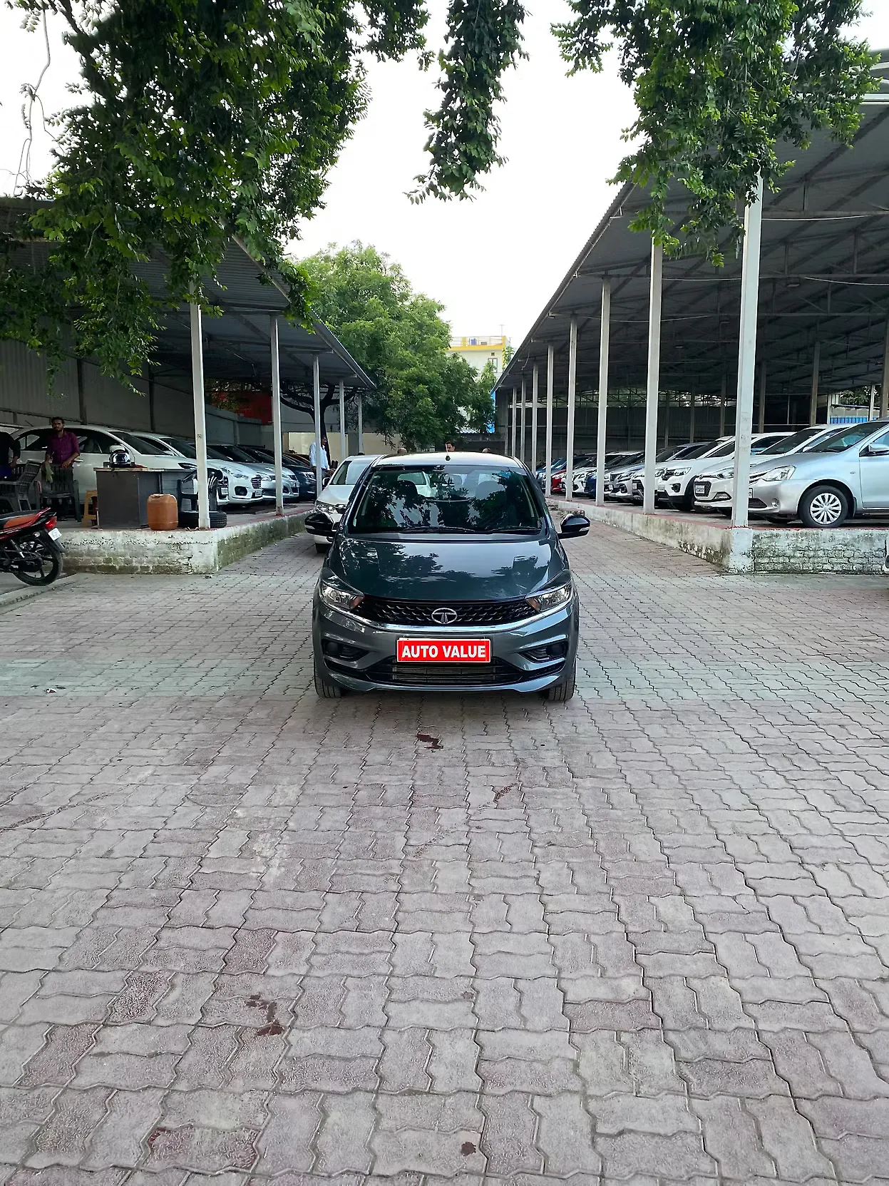 2022 Tata Old Generation Tiago 2020 XT [2020-2023]