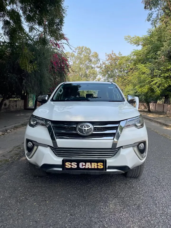2017 Toyota Fortuner 3.0 4x4 AT 2017 Toyota Fortuner 3.0 4x4 AT