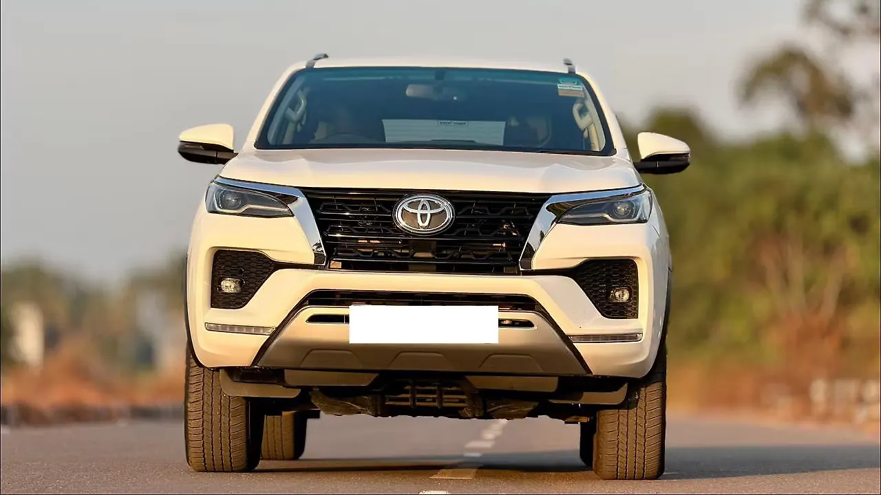 2023 Toyota Fortuner 4X4 AT 2.8 Diesel 2023 Toyota Fortuner 4X4 AT 2.8 Diesel