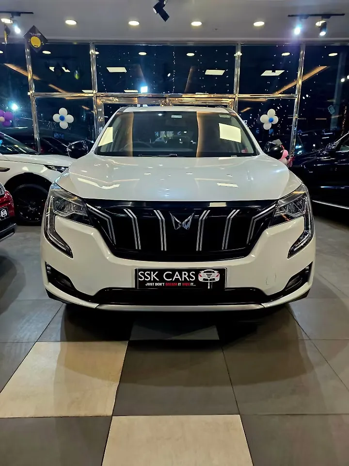 2024 Mahindra Old Generation XUV700 AX5 2WD Diesel 2.2L Turbo Automatic 7 STR 2024 Mahindra Old Generation XUV700 AX5 2WD Diesel 2.2L Turbo Automatic 7 STR