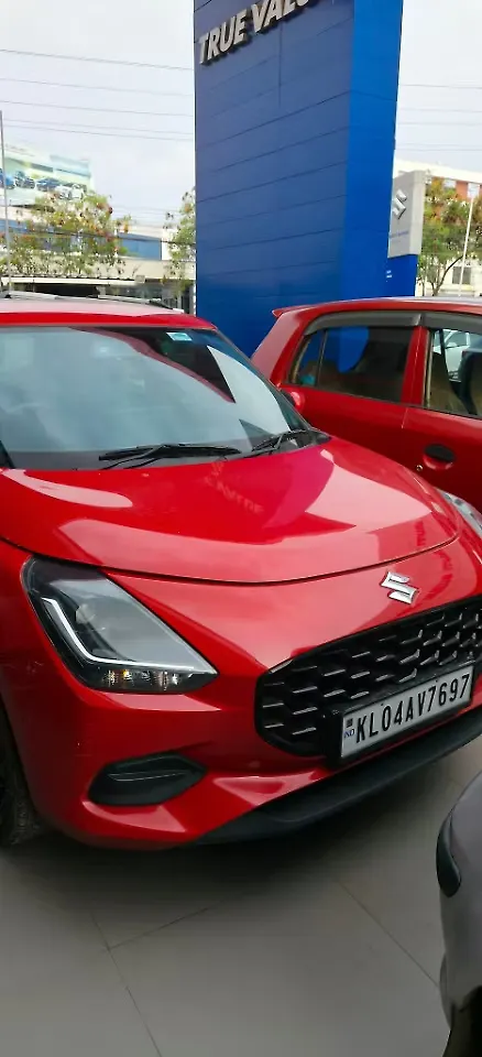 2024 Maruti Suzuki Swift VXi AMT