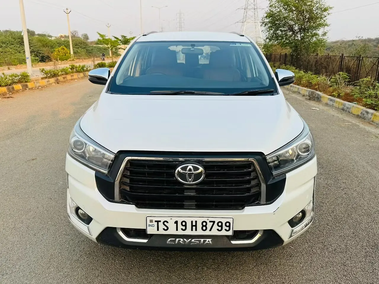 2023 Toyota Innova Crysta ZX 2.4 7 STR 2023 Toyota Innova Crysta ZX 2.4 7 STR