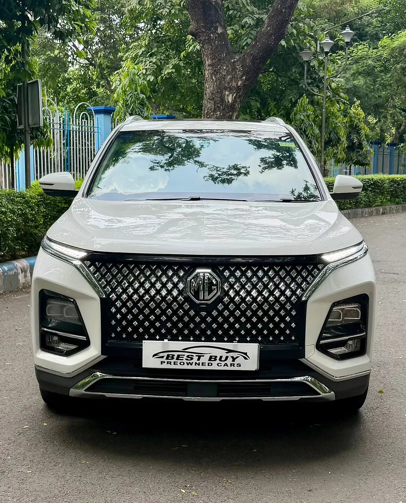 2025 MG Hector Sharp Pro 2.0 Turbo Diesel MT Dual Tone 2025 MG Hector Sharp Pro 2.0 Turbo Diesel MT Dual Tone
