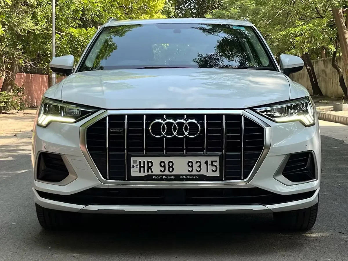 2023 Audi Q3 40 TFSI Premium Plus [2022-2024]