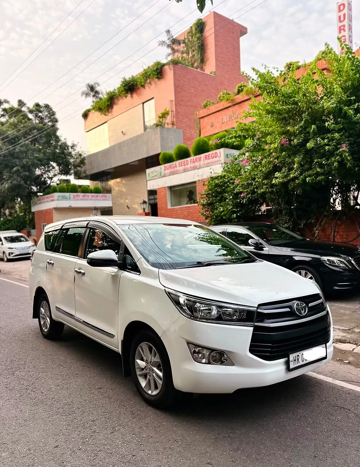 2020 Toyota Innova Crysta 2.4 GX 7 STR 2020 Toyota Innova Crysta 2.4 GX 7 STR