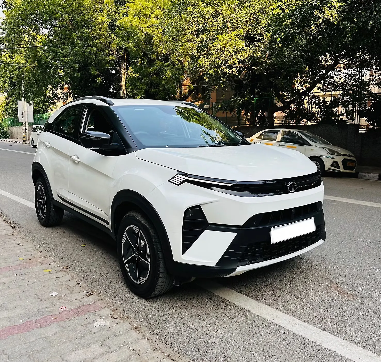 2024 Tata Nexon Creative Plus (S) 1.2 Petrol 7DCA [2023-2025]