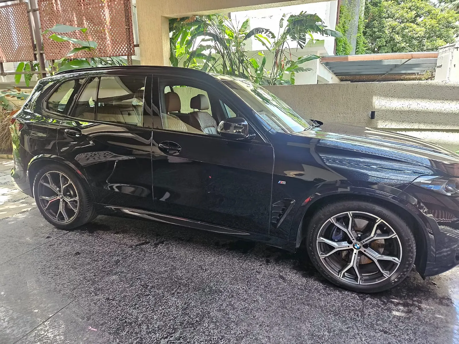 2025 BMW X5 xDrive40i M Sport