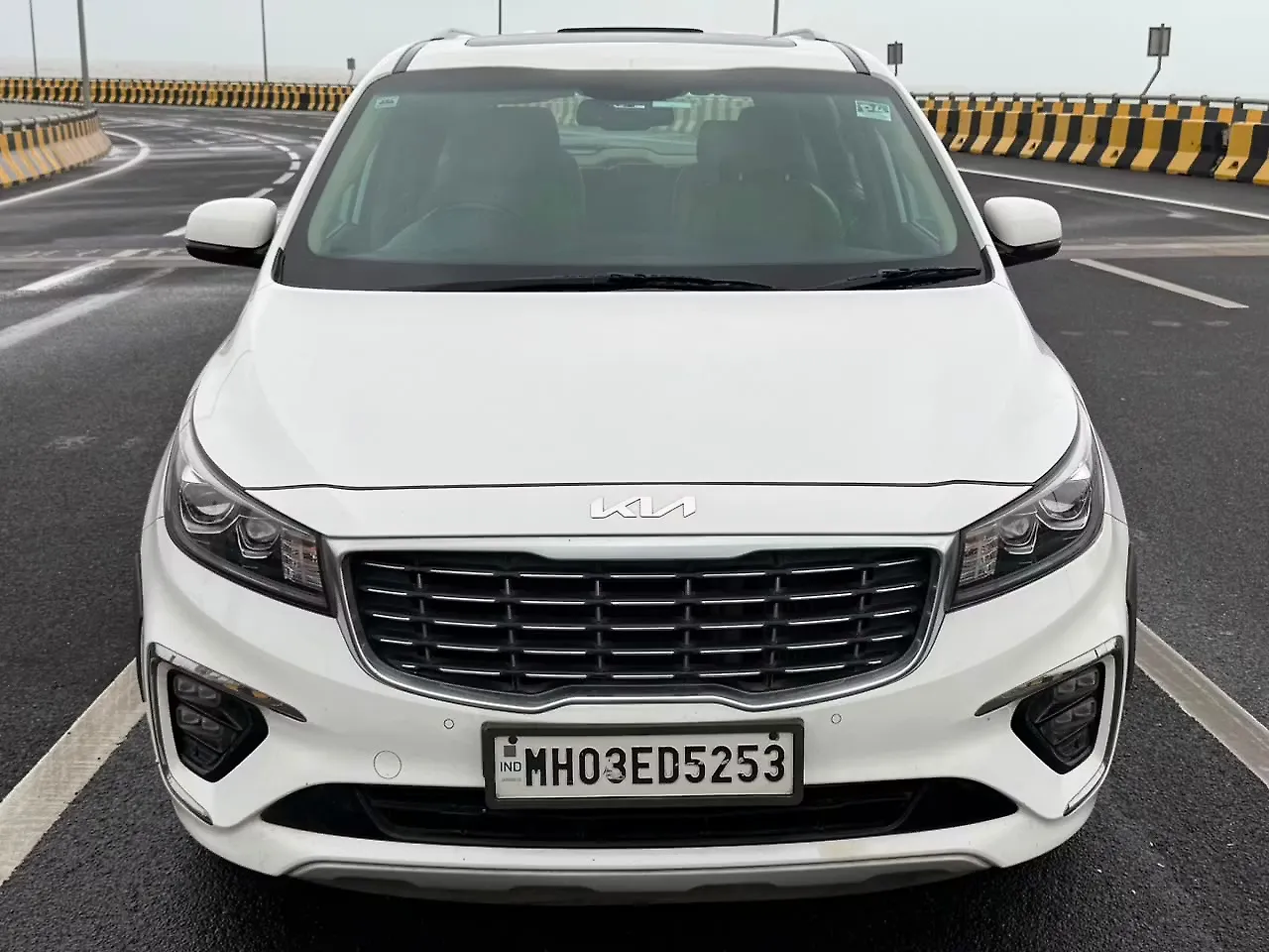 2023 Kia Carnival Limousine Plus 7 STR