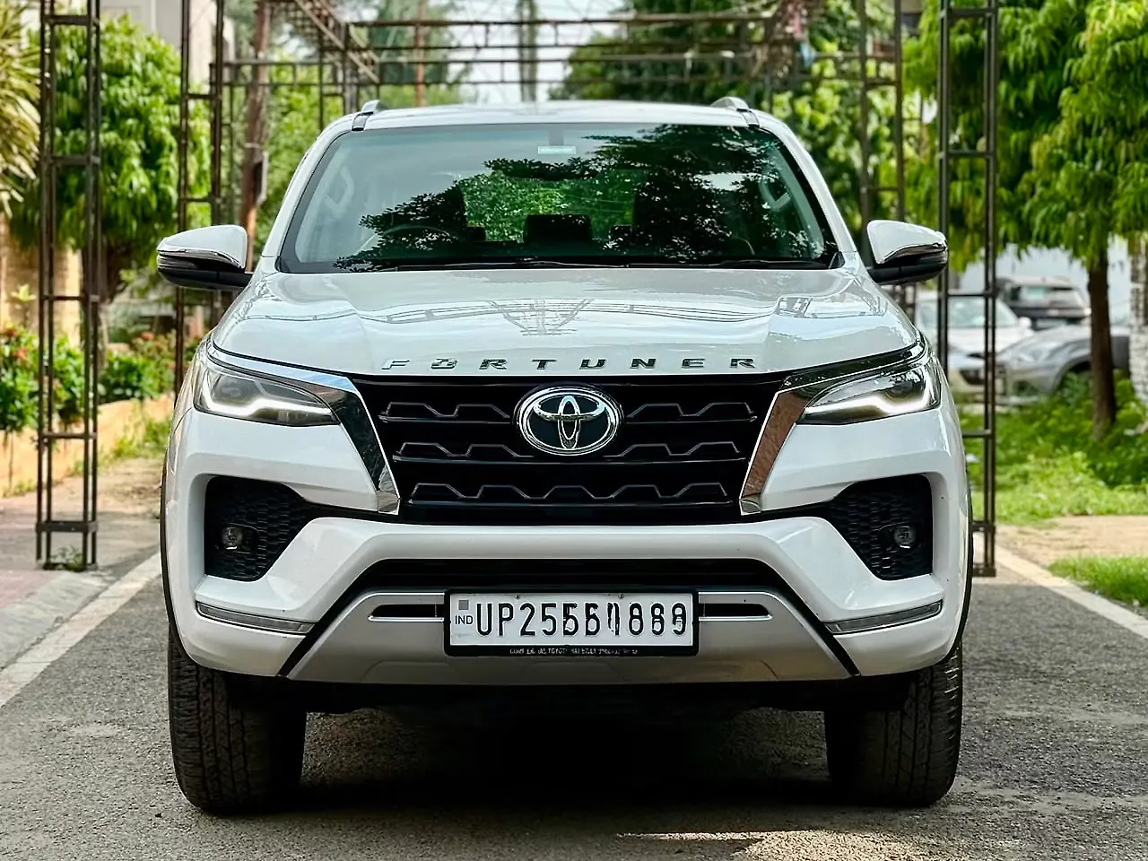 2025 Toyota Fortuner 4x2 2WD Diesel 2.8L Turbo 6 Speed Manual 2025 Toyota Fortuner 4x2 2WD Diesel 2.8L Turbo 6 Speed Manual