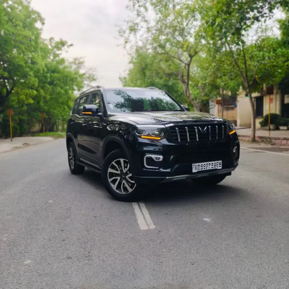 2024 Mahindra Scorpio N Z8 L Diesel AT 2WD 6 STR [2024-2025]