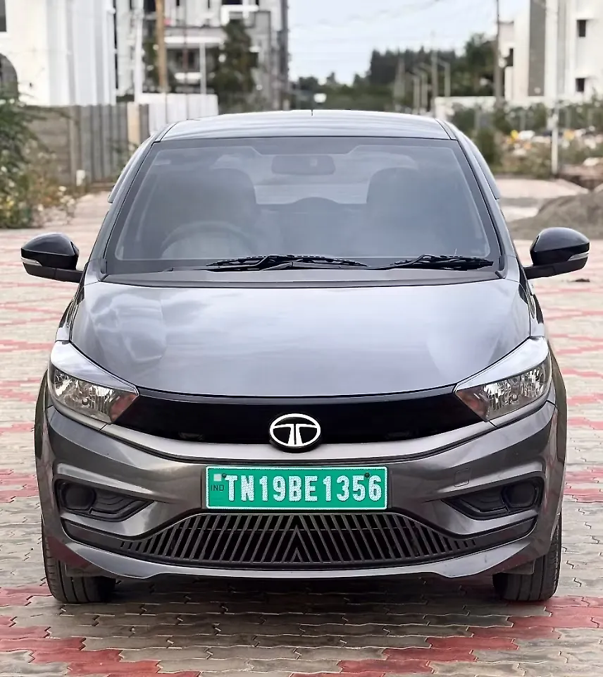 2025 Tata Tiago EV XT 19.2 kWh