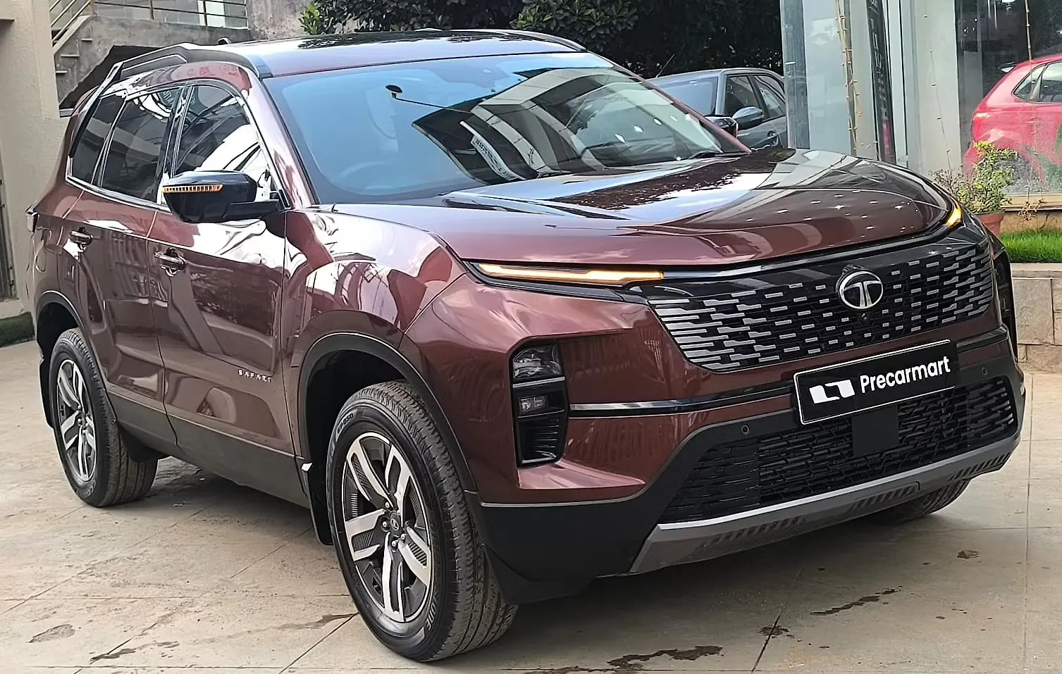 2024 Tata Safari Adventure Plus A AT 7 STR