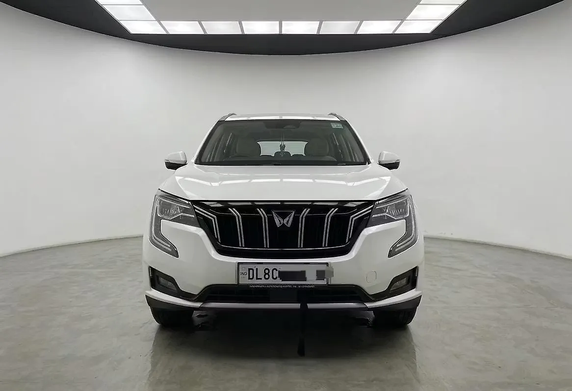 2025 Mahindra Old Generation XUV700 AX 7 Petrol AT 7 STR [2023-2024]
