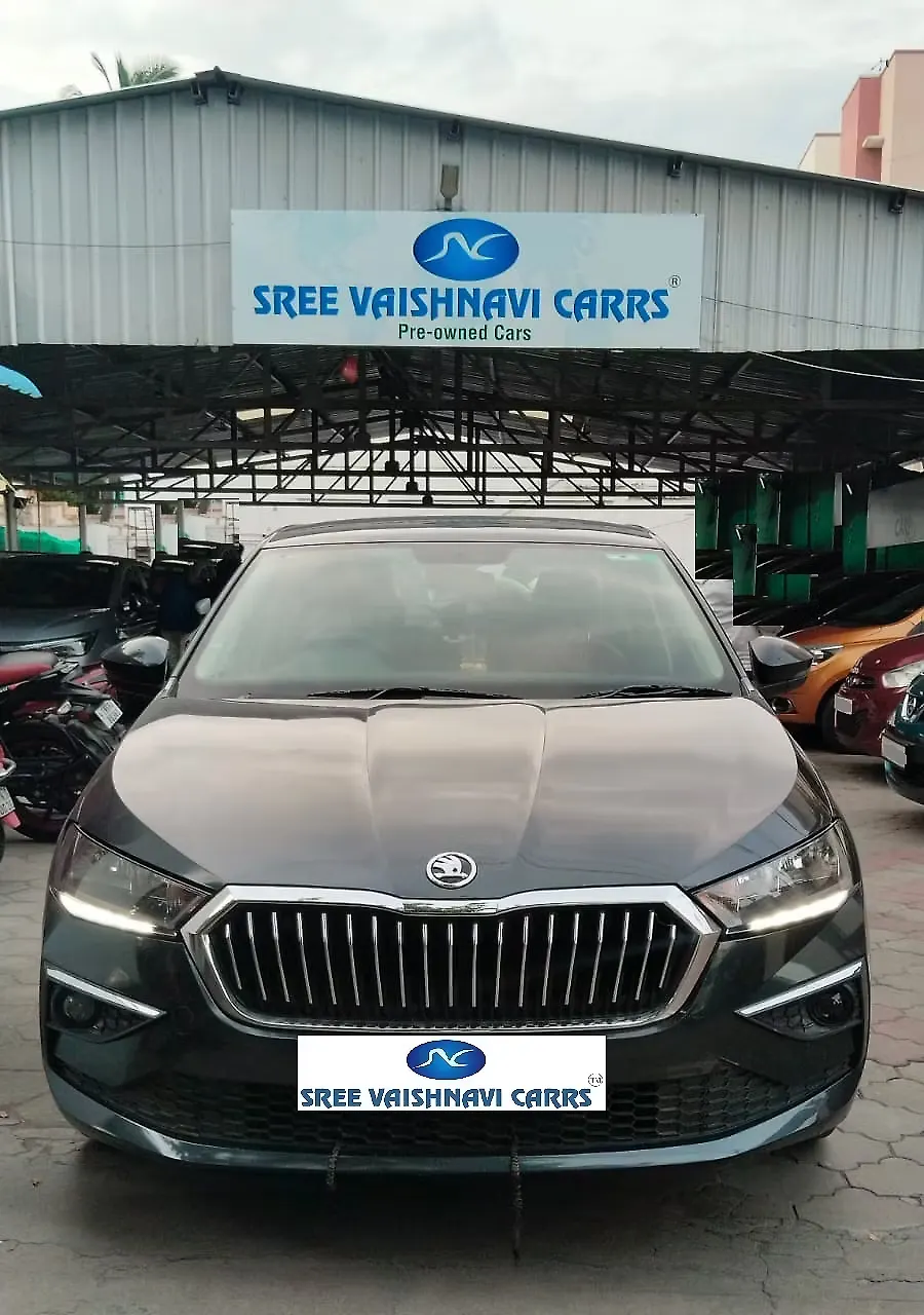 2023 Skoda Slavia Ambition 1.0L TSI MT