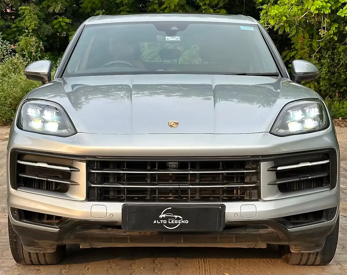 2025 Porsche Cayenne Base 2025 Porsche Cayenne Base