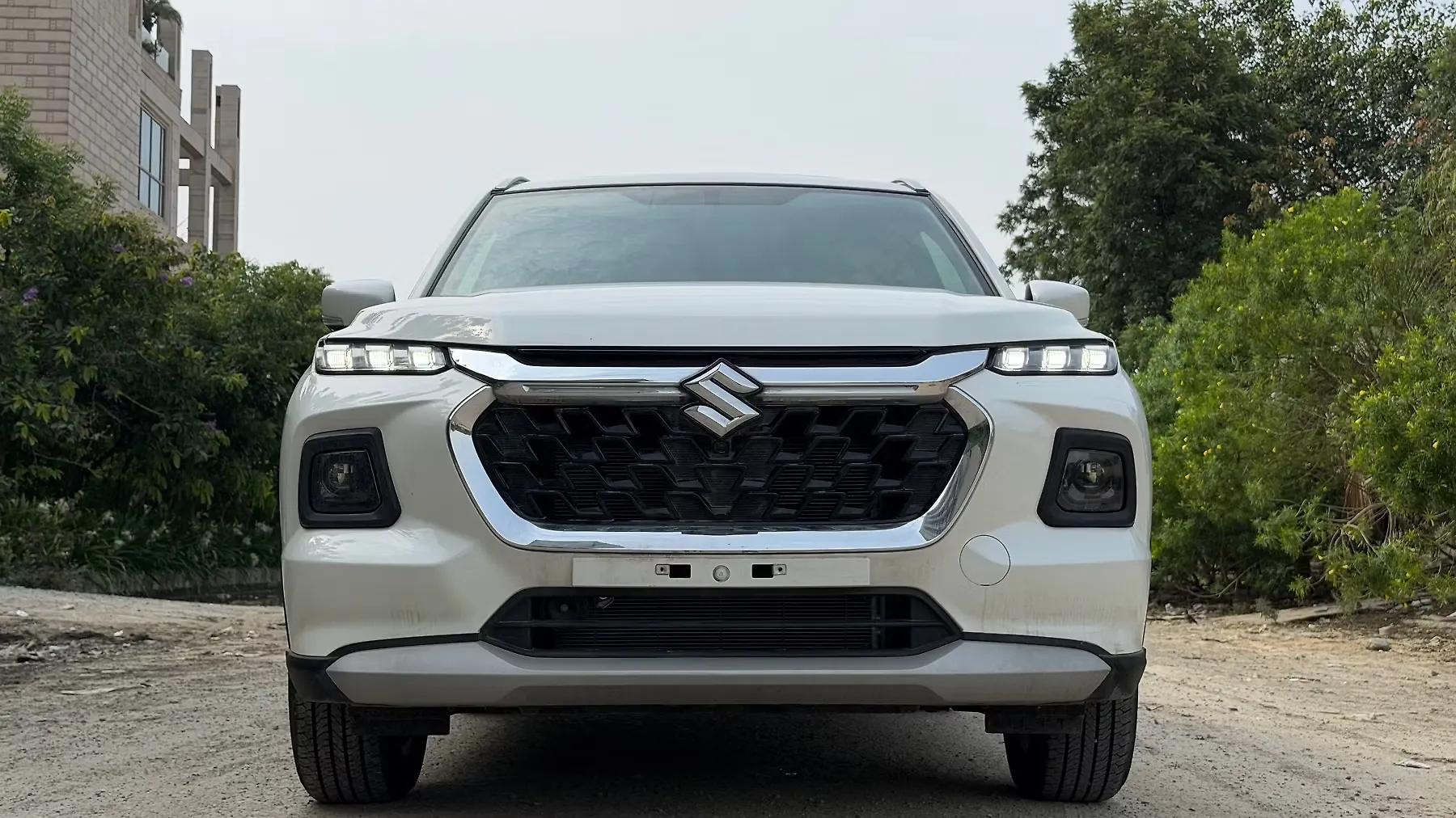2025 Maruti Suzuki Grand Vitara Alpha Smart Hybrid AllGrip [2023-2025]