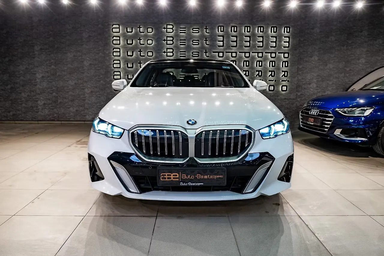 2026 BMW 5 Series 530Li Petrol 2.0L Turbo Automatic Aluminium Satinated 2026 BMW 5 Series 530Li Petrol 2.0L Turbo Automatic Aluminium Satinated