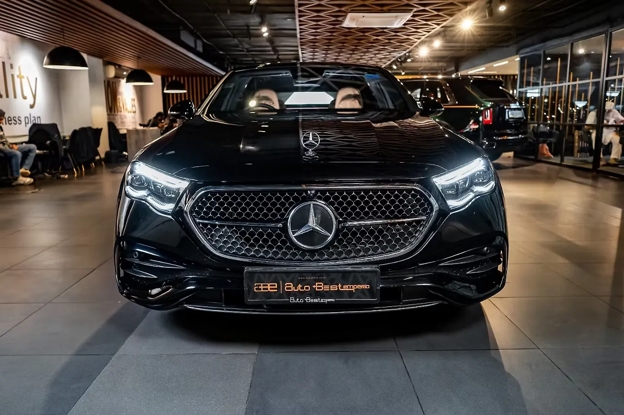 2026 Mercedes-Benz E-Class 450 4MATIC LWB AWD Mild Hybrid(Electric + Petrol) 3.0L Turbo Automatic AMG Line 2026 Mercedes-Benz E-Class 450 4MATIC LWB AWD Mild Hybrid(Electric + Petrol) 3.0L Turbo Automatic AMG Line