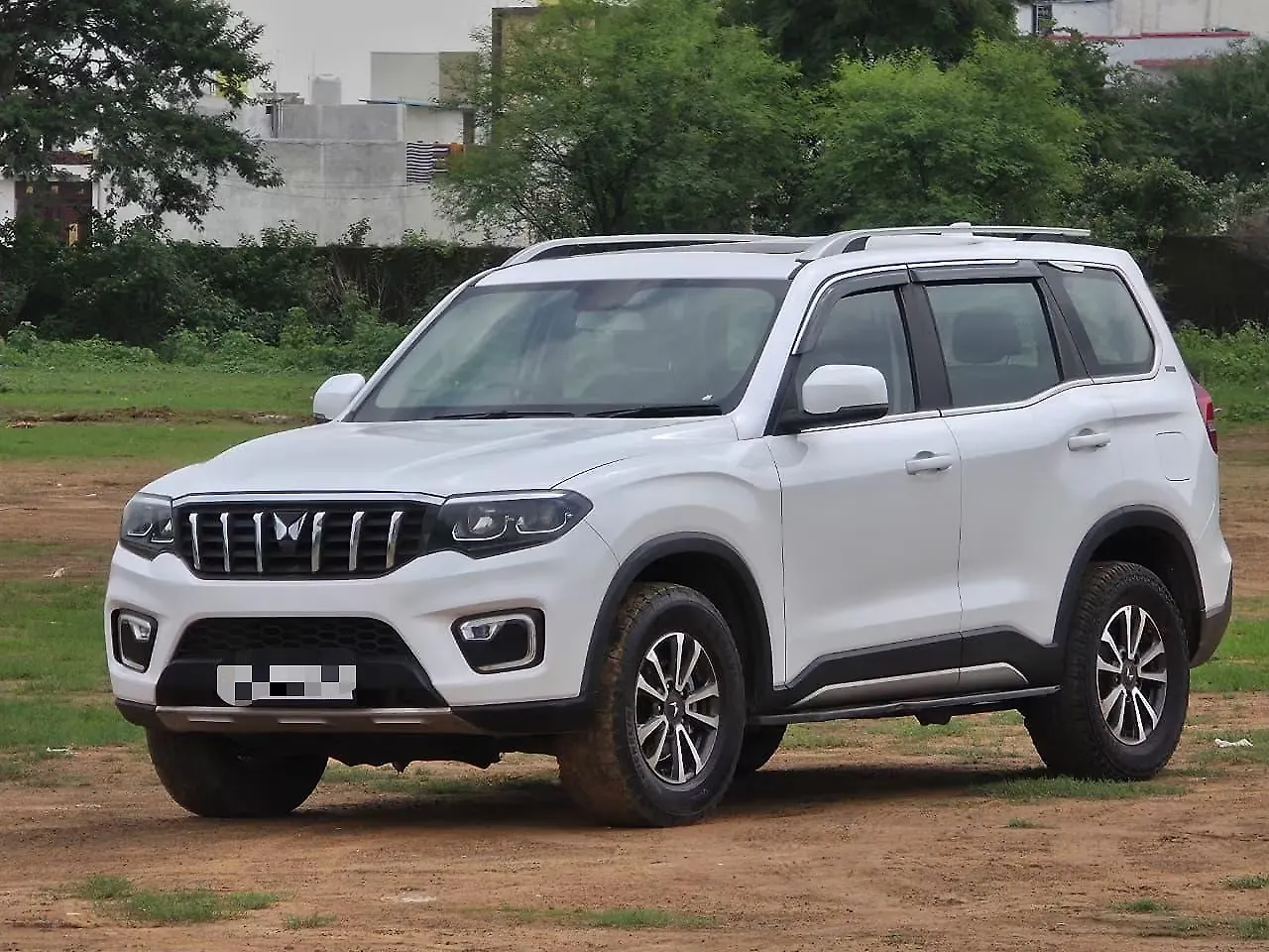 2024 Mahindra Scorpio N Z8 Diesel AT 2WD 7 STR [2023-2024]