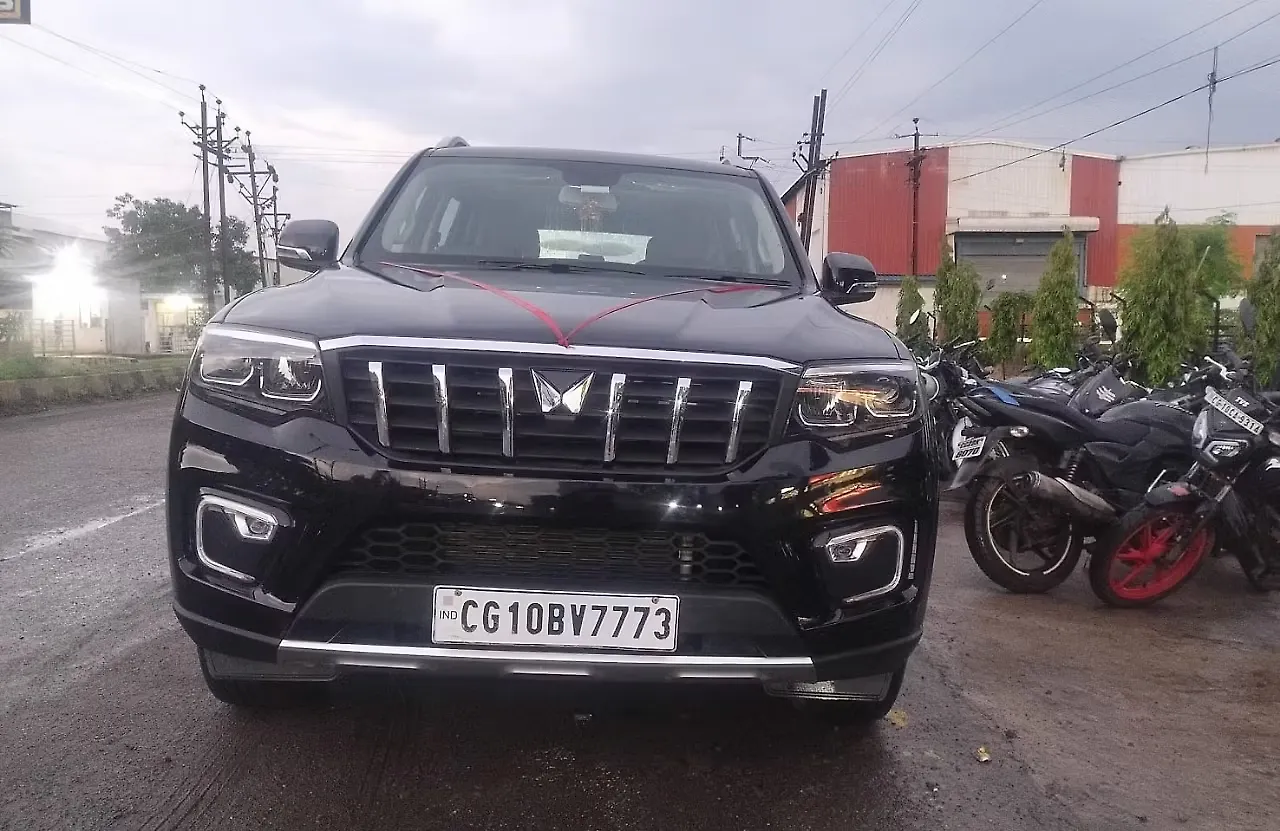 2024 Mahindra Scorpio N Z8 S 2WD Diesel 2.2L Turbo Manual 7 STR [2024-2026]