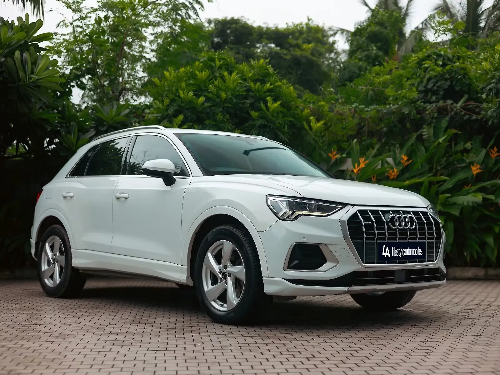 2023 Audi Q3 40 TFSI Technology [2022-2024]