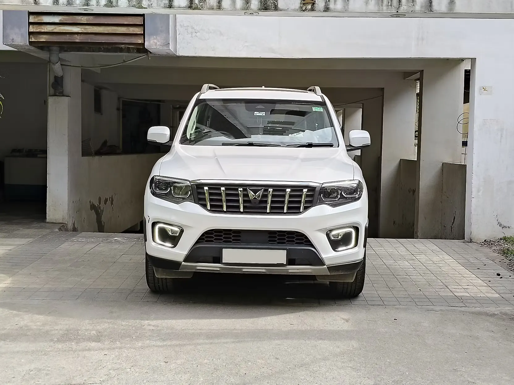 2026 Mahindra Scorpio N Z8 2WD Diesel 2.0L Turbo Automatic 7 STR