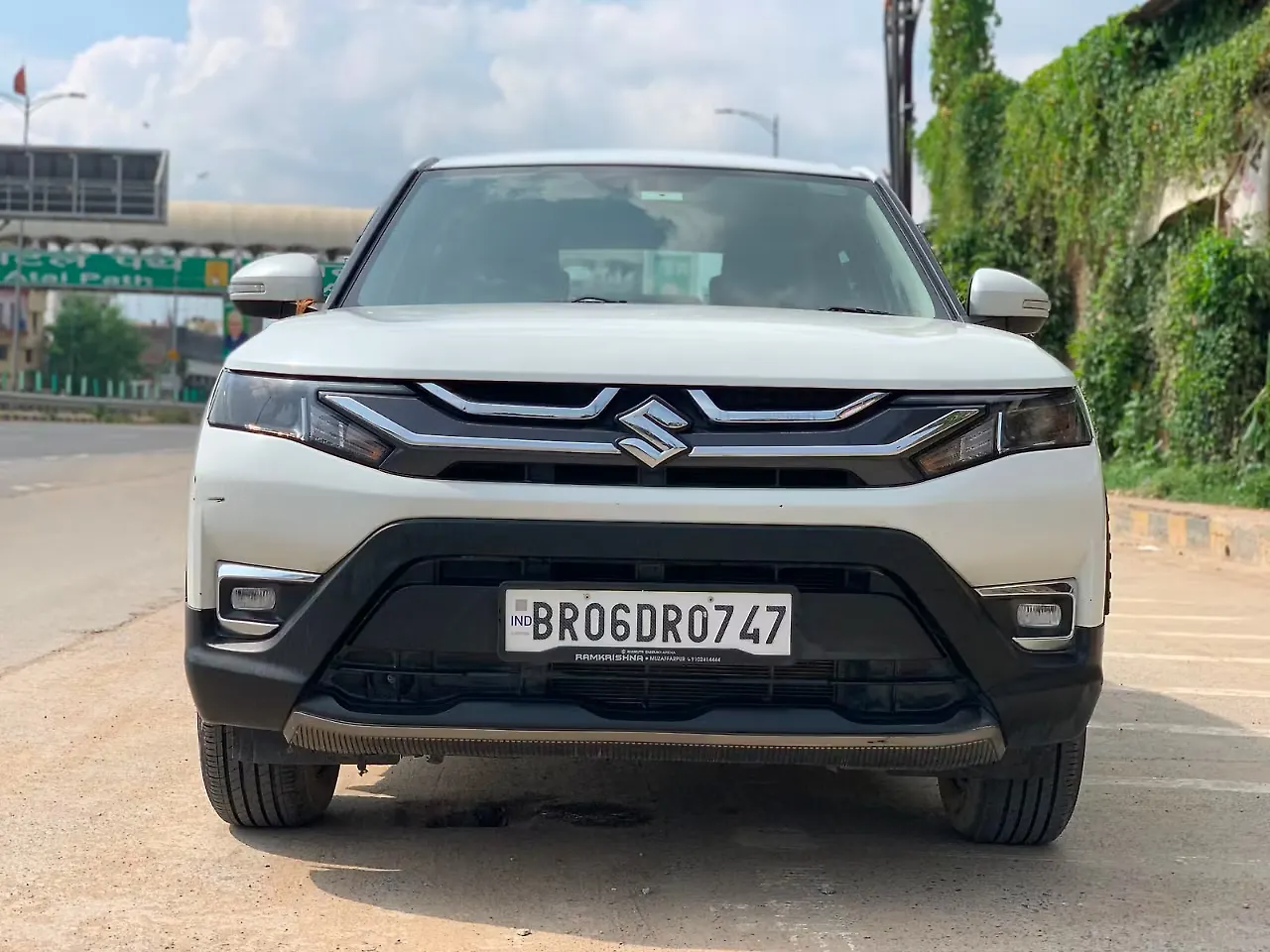 2024 Maruti Suzuki Brezza Vxi AT [2023-2025]