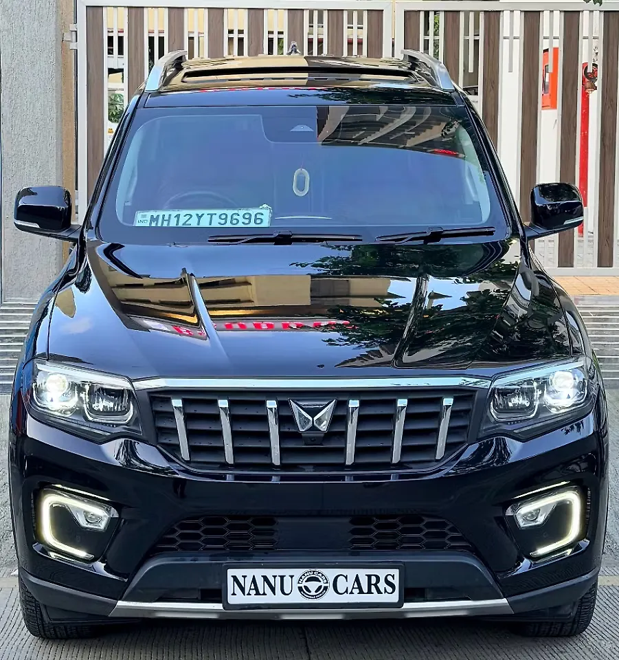 2025 Mahindra Scorpio N Z8 L 2WD Diesel 2.2L Turbo Automatic 7 STR Carbon Edition