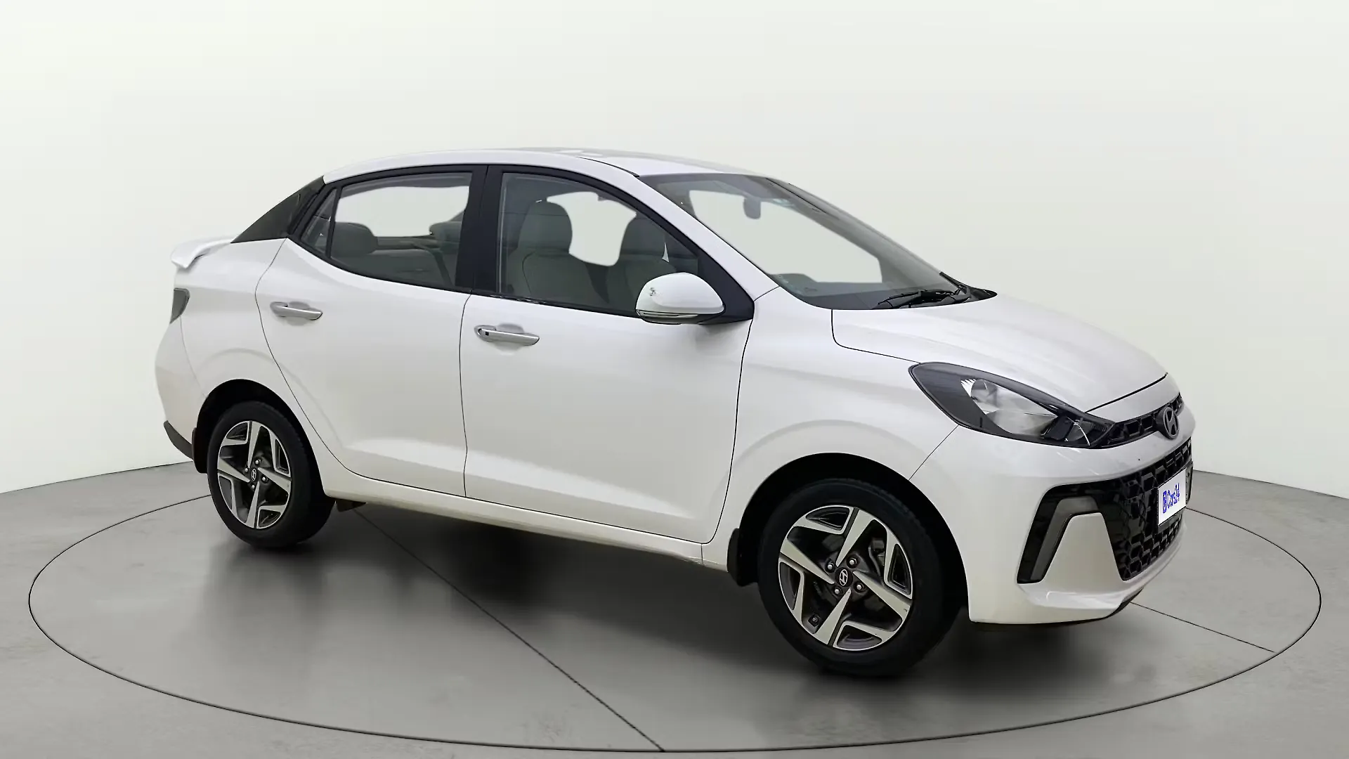 2025 Hyundai Aura SX CNG Manual