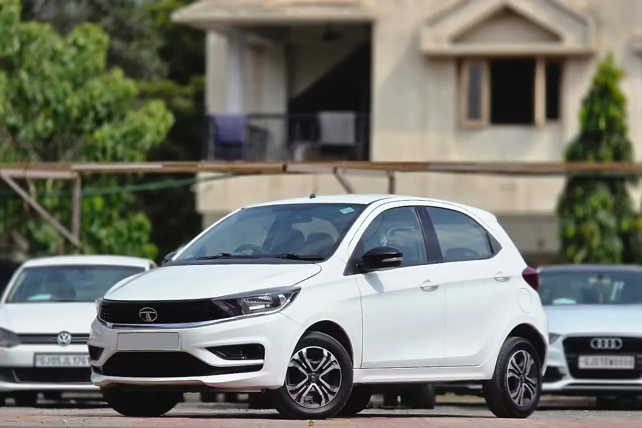 2023 Tata Old Generation Tiago 2020 XT CNG [2022-2023]