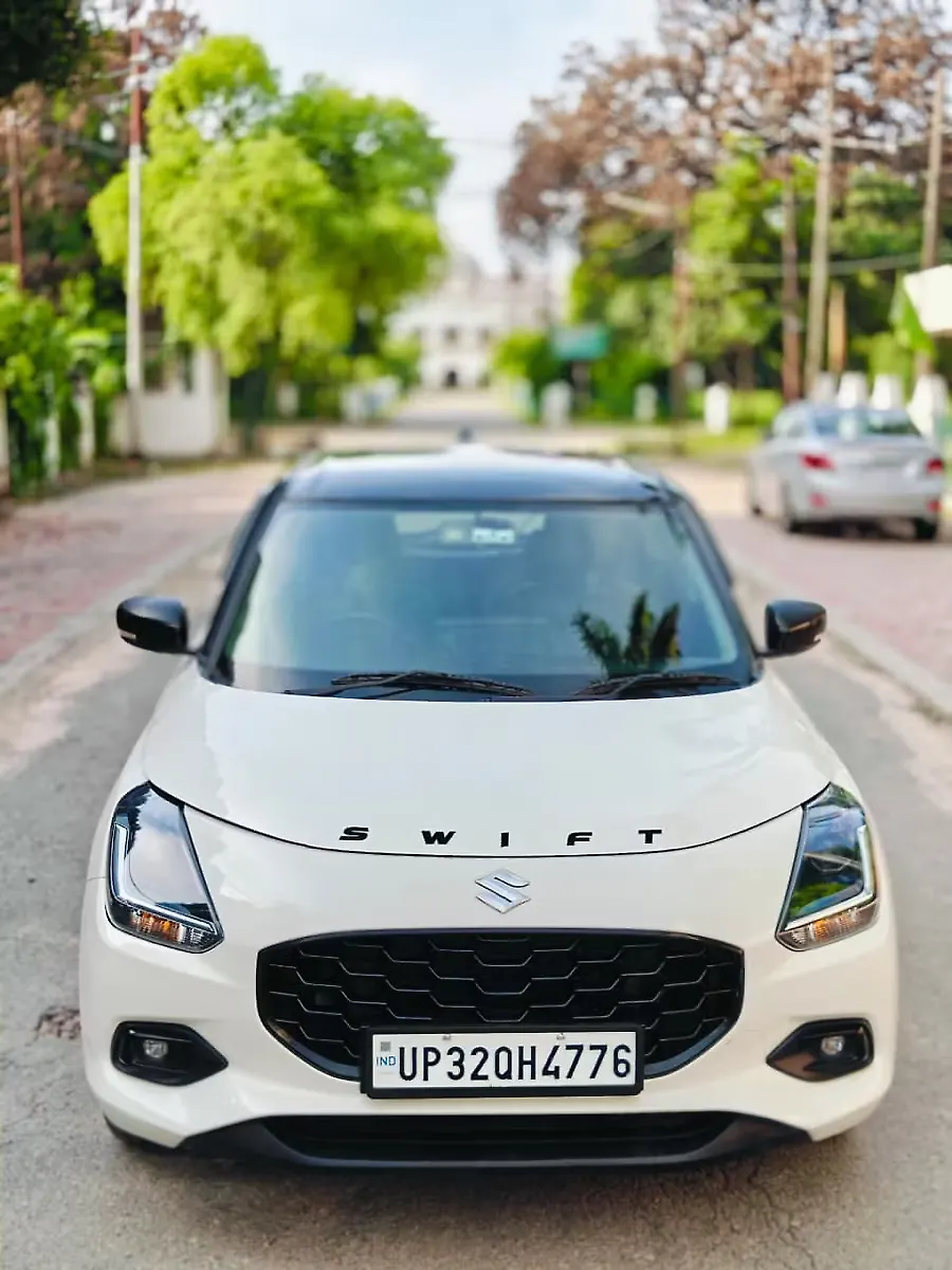 2025 Maruti Suzuki Swift VXi Petrol Manual [2024-2026]