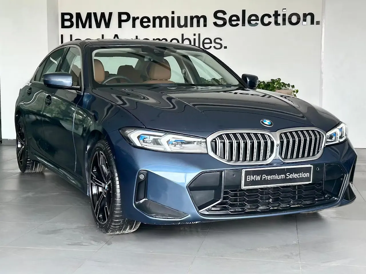 2025 BMW 3 Series LWB 330Li M Sport