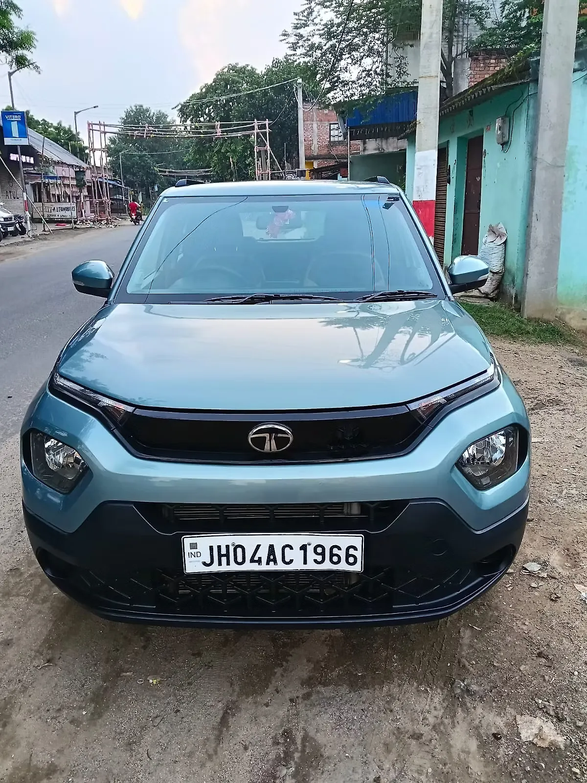 2024 Tata Punch Adventure MT