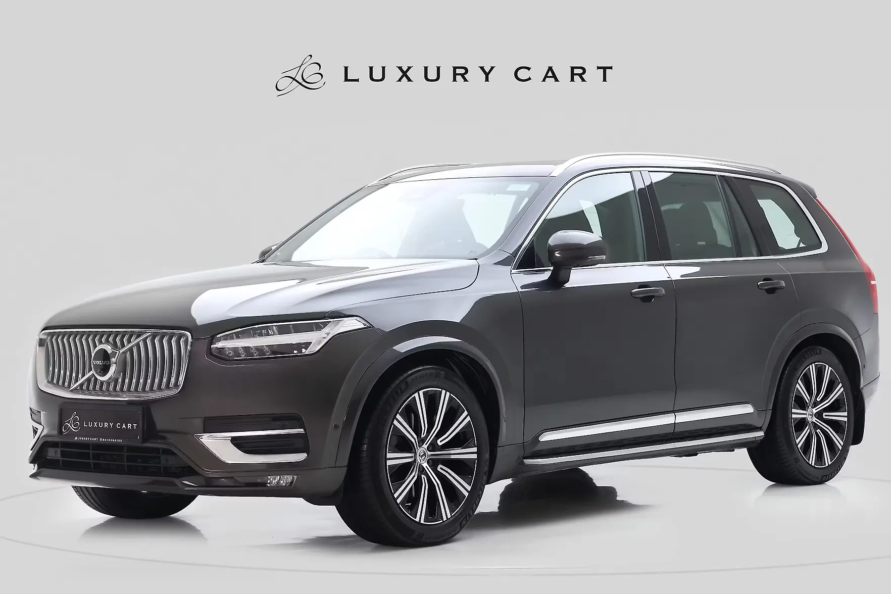 2025 Volvo XC90 B5 Ultra