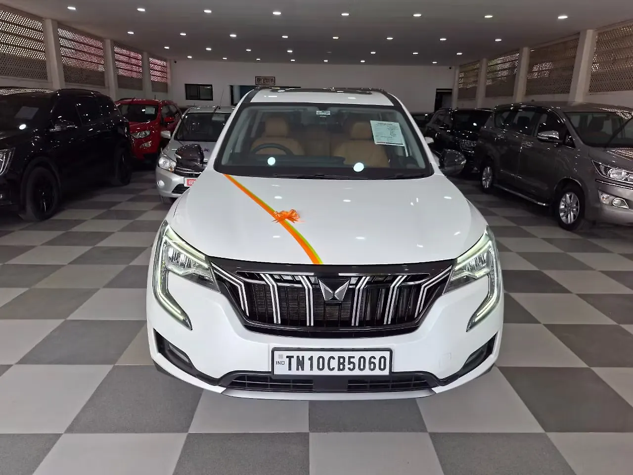 2025 Mahindra Old Generation XUV700 AX5 2WD Diesel 2.2L Turbo Automatic 7 STR 2025 Mahindra Old Generation XUV700 AX5 2WD Diesel 2.2L Turbo Automatic 7 STR