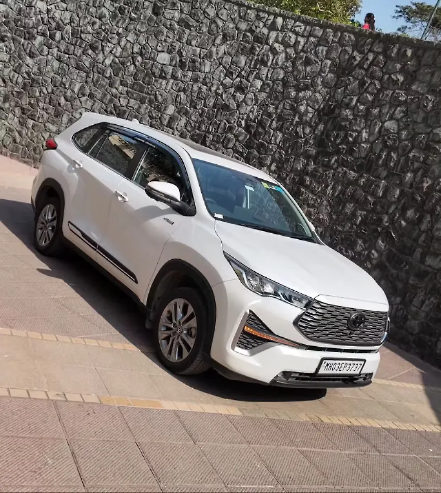 2024 Toyota Innova Hycross ZX (O) Hybrid (Electric + Petrol) Automatic (e-CVT) 7 STR