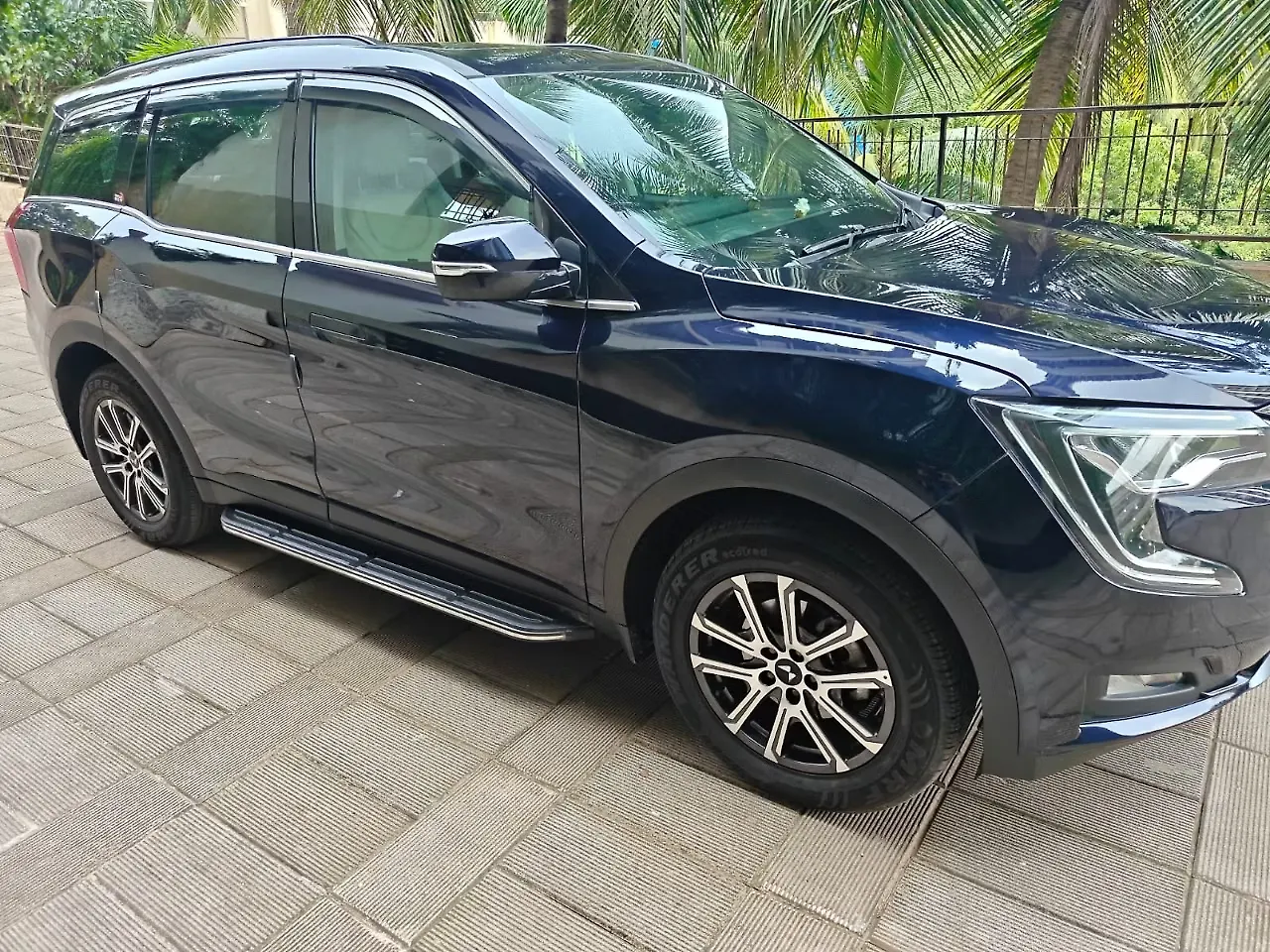 2025 Mahindra Old Generation XUV700 AX 7 Petrol AT 7 STR [2023-2024]