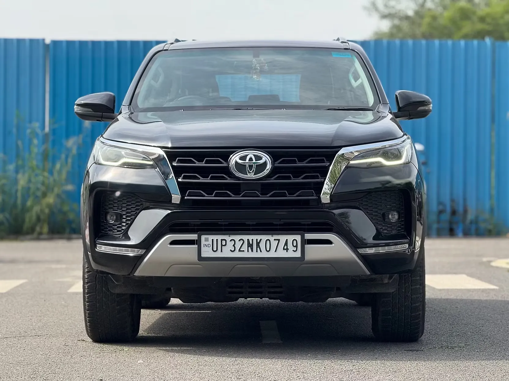 2023 Toyota Fortuner 4x2 2WD Petrol 2.7L Automatic 2023 Toyota Fortuner 4x2 2WD Petrol 2.7L Automatic