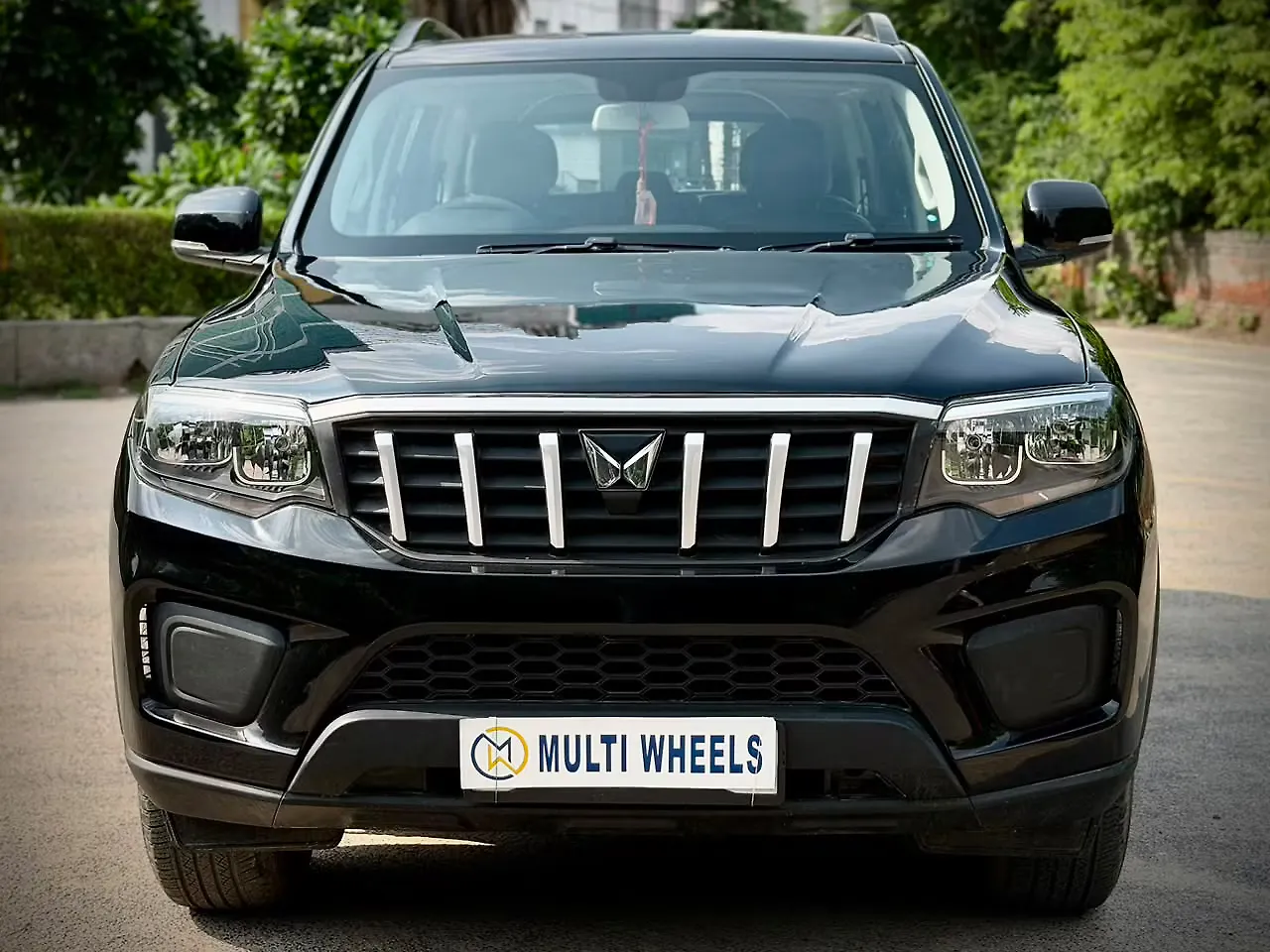 2024 Mahindra Scorpio N Z4 Diesel MT 2WD 7 STR